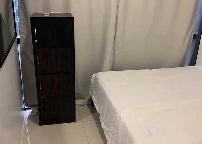 Fame Tower1 2-bedrooms Rms W Aircon Washer Balcony * Manila