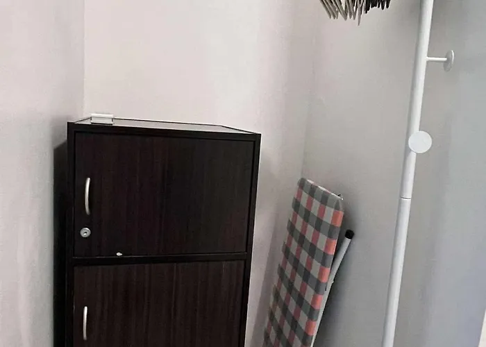 Fame Tower1 2-bedrooms Rms W Aircon Washer Balcony Apartment *