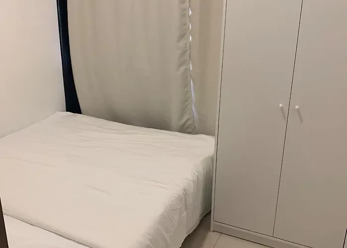 Fame Tower1 2-bedrooms Rms W Aircon Washer Balcony * Manila