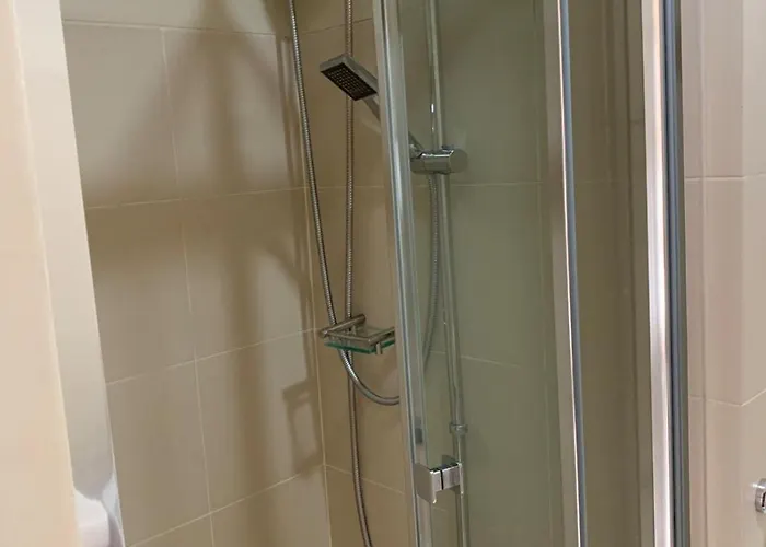 Fame Tower1 2-bedrooms Rms W Aircon Washer Balcony Manila